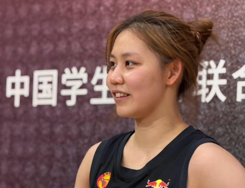 爱游戏体育登录入口-轰30分+三分9中8！中国女篮19岁新星崛起：女版欧文闪耀大学联赛